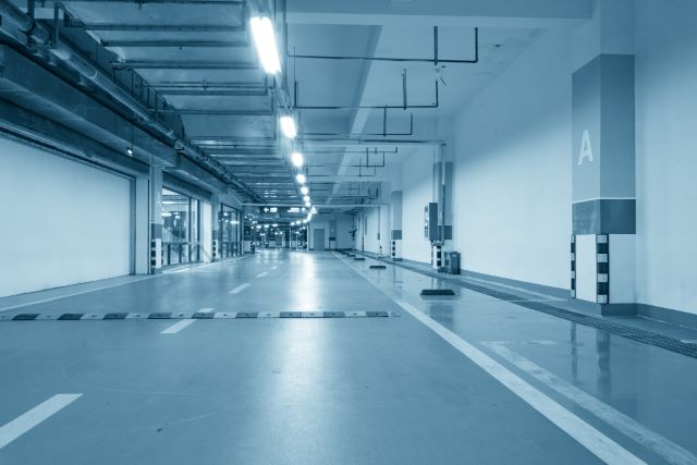 اصول نورپردازی صنعتی: راهنمای جامع تعویض سیستم روشنایی صنعتی با تکنولوژی ال ای دی
